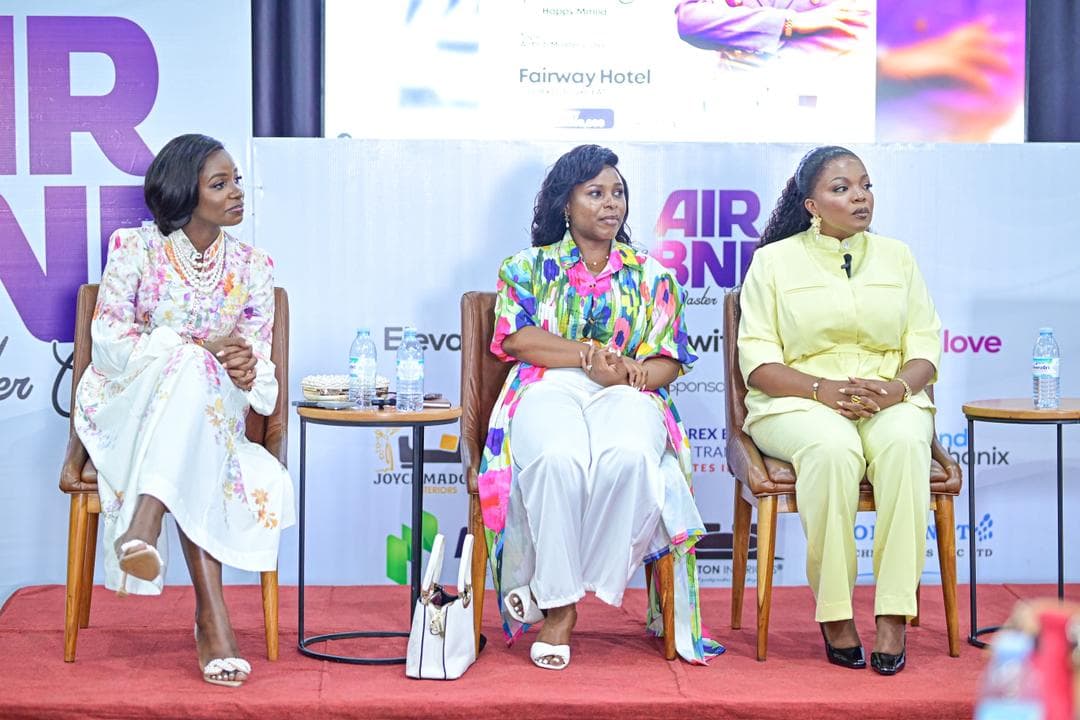 Group photo of participants at the event.